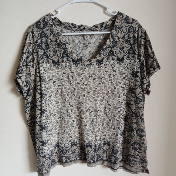 Lucky Brand Floral T Shirt Size 1X - Picture 11 of 11